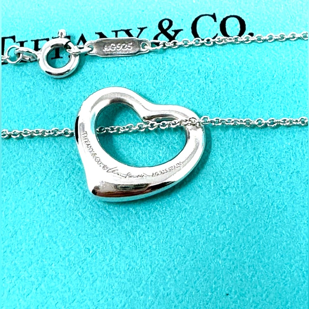 Authentic Tiffany & CO. Elsa Peretti Small Size Open Heart Neck… - Picture 3 of 15